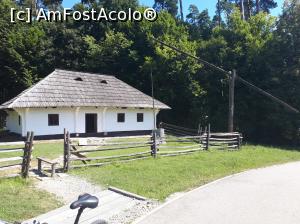 [P06] Muzeul Astra din Sibiu » foto by Dana2008
 - 
<span class="allrVoted glyphicon glyphicon-heart hidden" id="av1034899"></span>
<a class="m-l-10 hidden" id="sv1034899" onclick="voting_Foto_DelVot(,1034899,14876)" role="button">șterge vot <span class="glyphicon glyphicon-remove"></span></a>
<a id="v91034899" class=" c-red"  onclick="voting_Foto_SetVot(1034899)" role="button"><span class="glyphicon glyphicon-heart-empty"></span> <b>LIKE</b> = Votează poza</a> <img class="hidden"  id="f1034899W9" src="/imagini/loader.gif" border="0" /><span class="AjErrMes hidden" id="e1034899ErM"></span>