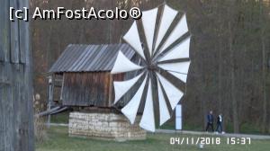 [P16] Muzeul Civilizației Populare Tradiționale „Astra”, Sibiu » foto by ungureanica
 - 
<span class="allrVoted glyphicon glyphicon-heart hidden" id="av1031270"></span>
<a class="m-l-10 hidden" id="sv1031270" onclick="voting_Foto_DelVot(,1031270,14876)" role="button">șterge vot <span class="glyphicon glyphicon-remove"></span></a>
<a id="v91031270" class=" c-red"  onclick="voting_Foto_SetVot(1031270)" role="button"><span class="glyphicon glyphicon-heart-empty"></span> <b>LIKE</b> = Votează poza</a> <img class="hidden"  id="f1031270W9" src="/imagini/loader.gif" border="0" /><span class="AjErrMes hidden" id="e1031270ErM"></span>