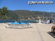 [P17] Port Vassiliki - esplanada » foto by valyionsc
 - 
<span class="allrVoted glyphicon glyphicon-heart hidden" id="av449860"></span>
<a class="m-l-10 hidden" id="sv449860" onclick="voting_Foto_DelVot(,449860,14909)" role="button">șterge vot <span class="glyphicon glyphicon-remove"></span></a>
<a id="v9449860" class=" c-red"  onclick="voting_Foto_SetVot(449860)" role="button"><span class="glyphicon glyphicon-heart-empty"></span> <b>LIKE</b> = Votează poza</a> <img class="hidden"  id="f449860W9" src="/imagini/loader.gif" border="0" /><span class="AjErrMes hidden" id="e449860ErM"></span>