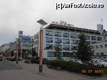 [P01] Rovaniemi - Hotel Rantasipi Pohjanhovi, aripa în care am fost cazată.  » foto by iulianic
 - 
<span class="allrVoted glyphicon glyphicon-heart hidden" id="av451676"></span>
<a class="m-l-10 hidden" id="sv451676" onclick="voting_Foto_DelVot(,451676,14955)" role="button">șterge vot <span class="glyphicon glyphicon-remove"></span></a>
<a id="v9451676" class=" c-red"  onclick="voting_Foto_SetVot(451676)" role="button"><span class="glyphicon glyphicon-heart-empty"></span> <b>LIKE</b> = Votează poza</a> <img class="hidden"  id="f451676W9" src="/imagini/loader.gif" border="0" /><span class="AjErrMes hidden" id="e451676ErM"></span>