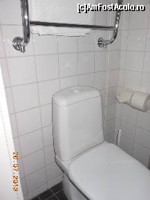 [P15] Rovaniemi - Hotel Rantasipi Pohjanhovi, baia curată şi dotată cu tot ceea ce este necesar.  » foto by iulianic
 - 
<span class="allrVoted glyphicon glyphicon-heart hidden" id="av451702"></span>
<a class="m-l-10 hidden" id="sv451702" onclick="voting_Foto_DelVot(,451702,14955)" role="button">șterge vot <span class="glyphicon glyphicon-remove"></span></a>
<a id="v9451702" class=" c-red"  onclick="voting_Foto_SetVot(451702)" role="button"><span class="glyphicon glyphicon-heart-empty"></span> <b>LIKE</b> = Votează poza</a> <img class="hidden"  id="f451702W9" src="/imagini/loader.gif" border="0" /><span class="AjErrMes hidden" id="e451702ErM"></span>