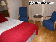 [P09] Rovaniemi - Hotel Rantasipi Pohjanhovi, două fotolii şi o măsuţă pe care tronează avertizarea că fumatul este interzis.  » foto by iulianic
 - 
<span class="allrVoted glyphicon glyphicon-heart hidden" id="av451690"></span>
<a class="m-l-10 hidden" id="sv451690" onclick="voting_Foto_DelVot(,451690,14955)" role="button">șterge vot <span class="glyphicon glyphicon-remove"></span></a>
<a id="v9451690" class=" c-red"  onclick="voting_Foto_SetVot(451690)" role="button"><span class="glyphicon glyphicon-heart-empty"></span> <b>LIKE</b> = Votează poza</a> <img class="hidden"  id="f451690W9" src="/imagini/loader.gif" border="0" /><span class="AjErrMes hidden" id="e451690ErM"></span>