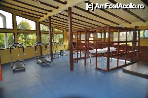 [P14] Sala de fitmess...  » foto by Catzus
 - 
<span class="allrVoted glyphicon glyphicon-heart hidden" id="av454199"></span>
<a class="m-l-10 hidden" id="sv454199" onclick="voting_Foto_DelVot(,454199,14959)" role="button">șterge vot <span class="glyphicon glyphicon-remove"></span></a>
<a id="v9454199" class=" c-red"  onclick="voting_Foto_SetVot(454199)" role="button"><span class="glyphicon glyphicon-heart-empty"></span> <b>LIKE</b> = Votează poza</a> <img class="hidden"  id="f454199W9" src="/imagini/loader.gif" border="0" /><span class="AjErrMes hidden" id="e454199ErM"></span>
