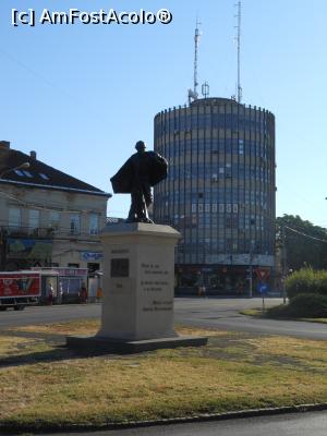 [P31] Satu Mare - Monumentul Ostașului. » foto by iulianic
 - 
<span class="allrVoted glyphicon glyphicon-heart hidden" id="av1324666"></span>
<a class="m-l-10 hidden" id="sv1324666" onclick="voting_Foto_DelVot(,1324666,14964)" role="button">șterge vot <span class="glyphicon glyphicon-remove"></span></a>
<a id="v91324666" class=" c-red"  onclick="voting_Foto_SetVot(1324666)" role="button"><span class="glyphicon glyphicon-heart-empty"></span> <b>LIKE</b> = Votează poza</a> <img class="hidden"  id="f1324666W9" src="/imagini/loader.gif" border="0" /><span class="AjErrMes hidden" id="e1324666ErM"></span>
