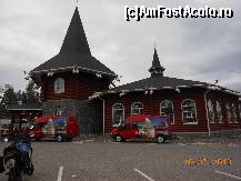 [P04] Santa Claus - Rovaniemi. Punctul turistic şi maşinile lui Moş Crăciun.  » foto by iulianic
 - 
<span class="allrVoted glyphicon glyphicon-heart hidden" id="av451813"></span>
<a class="m-l-10 hidden" id="sv451813" onclick="voting_Foto_DelVot(,451813,14966)" role="button">șterge vot <span class="glyphicon glyphicon-remove"></span></a>
<a id="v9451813" class=" c-red"  onclick="voting_Foto_SetVot(451813)" role="button"><span class="glyphicon glyphicon-heart-empty"></span> <b>LIKE</b> = Votează poza</a> <img class="hidden"  id="f451813W9" src="/imagini/loader.gif" border="0" /><span class="AjErrMes hidden" id="e451813ErM"></span>