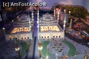 [P19] Lego Istanbul noaptea » foto by crp1972
 - 
<span class="allrVoted glyphicon glyphicon-heart hidden" id="av1093343"></span>
<a class="m-l-10 hidden" id="sv1093343" onclick="voting_Foto_DelVot(,1093343,14995)" role="button">șterge vot <span class="glyphicon glyphicon-remove"></span></a>
<a id="v91093343" class=" c-red"  onclick="voting_Foto_SetVot(1093343)" role="button"><span class="glyphicon glyphicon-heart-empty"></span> <b>LIKE</b> = Votează poza</a> <img class="hidden"  id="f1093343W9" src="/imagini/loader.gif" border="0" /><span class="AjErrMes hidden" id="e1093343ErM"></span>
