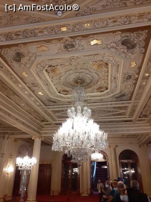 [P31] Interior Palatul Dolmabahce » foto by Mirinda
 - 
<span class="allrVoted glyphicon glyphicon-heart hidden" id="av1350302"></span>
<a class="m-l-10 hidden" id="sv1350302" onclick="voting_Foto_DelVot(,1350302,14995)" role="button">șterge vot <span class="glyphicon glyphicon-remove"></span></a>
<a id="v91350302" class=" c-red"  onclick="voting_Foto_SetVot(1350302)" role="button"><span class="glyphicon glyphicon-heart-empty"></span> <b>LIKE</b> = Votează poza</a> <img class="hidden"  id="f1350302W9" src="/imagini/loader.gif" border="0" /><span class="AjErrMes hidden" id="e1350302ErM"></span>