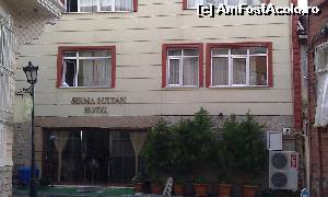 [P03] Sirma hotel- chiar langa Ayasofia mica cum spun ei » foto by gabynegru
 - 
<span class="allrVoted glyphicon glyphicon-heart hidden" id="av527555"></span>
<a class="m-l-10 hidden" id="sv527555" onclick="voting_Foto_DelVot(,527555,14995)" role="button">șterge vot <span class="glyphicon glyphicon-remove"></span></a>
<a id="v9527555" class=" c-red"  onclick="voting_Foto_SetVot(527555)" role="button"><span class="glyphicon glyphicon-heart-empty"></span> <b>LIKE</b> = Votează poza</a> <img class="hidden"  id="f527555W9" src="/imagini/loader.gif" border="0" /><span class="AjErrMes hidden" id="e527555ErM"></span>
