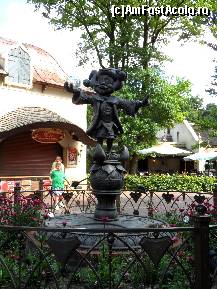 [P03] Un fel de Mickey Mouse vrajitor. Vreti sa va ghicesc viitorul?  » foto by MCM
 - 
<span class="allrVoted glyphicon glyphicon-heart hidden" id="av453889"></span>
<a class="m-l-10 hidden" id="sv453889" onclick="voting_Foto_DelVot(,453889,15013)" role="button">șterge vot <span class="glyphicon glyphicon-remove"></span></a>
<a id="v9453889" class=" c-red"  onclick="voting_Foto_SetVot(453889)" role="button"><span class="glyphicon glyphicon-heart-empty"></span> <b>LIKE</b> = Votează poza</a> <img class="hidden"  id="f453889W9" src="/imagini/loader.gif" border="0" /><span class="AjErrMes hidden" id="e453889ErM"></span>