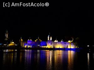 [P34] Efteling parc » foto by andreea_c
 - 
<span class="allrVoted glyphicon glyphicon-heart hidden" id="av942999"></span>
<a class="m-l-10 hidden" id="sv942999" onclick="voting_Foto_DelVot(,942999,15013)" role="button">șterge vot <span class="glyphicon glyphicon-remove"></span></a>
<a id="v9942999" class=" c-red"  onclick="voting_Foto_SetVot(942999)" role="button"><span class="glyphicon glyphicon-heart-empty"></span> <b>LIKE</b> = Votează poza</a> <img class="hidden"  id="f942999W9" src="/imagini/loader.gif" border="0" /><span class="AjErrMes hidden" id="e942999ErM"></span>