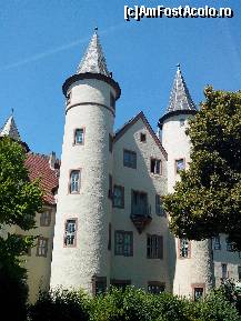 [P05] Lohrer Schloss » foto by giuliani
 - 
<span class="allrVoted glyphicon glyphicon-heart hidden" id="av454786"></span>
<a class="m-l-10 hidden" id="sv454786" onclick="voting_Foto_DelVot(,454786,15049)" role="button">șterge vot <span class="glyphicon glyphicon-remove"></span></a>
<a id="v9454786" class=" c-red"  onclick="voting_Foto_SetVot(454786)" role="button"><span class="glyphicon glyphicon-heart-empty"></span> <b>LIKE</b> = Votează poza</a> <img class="hidden"  id="f454786W9" src="/imagini/loader.gif" border="0" /><span class="AjErrMes hidden" id="e454786ErM"></span>
