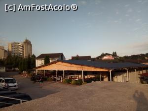 [P01] fatada restaurant situat sub nivelul strazii » foto by ile57b
 - 
<span class="allrVoted glyphicon glyphicon-heart hidden" id="av1092240"></span>
<a class="m-l-10 hidden" id="sv1092240" onclick="voting_Foto_DelVot(,1092240,15057)" role="button">șterge vot <span class="glyphicon glyphicon-remove"></span></a>
<a id="v91092240" class=" c-red"  onclick="voting_Foto_SetVot(1092240)" role="button"><span class="glyphicon glyphicon-heart-empty"></span> <b>LIKE</b> = Votează poza</a> <img class="hidden"  id="f1092240W9" src="/imagini/loader.gif" border="0" /><span class="AjErrMes hidden" id="e1092240ErM"></span>