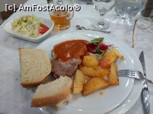 [P11] cina din prima seara » foto by ile57b
 - 
<span class="allrVoted glyphicon glyphicon-heart hidden" id="av1092250"></span>
<a class="m-l-10 hidden" id="sv1092250" onclick="voting_Foto_DelVot(,1092250,15057)" role="button">șterge vot <span class="glyphicon glyphicon-remove"></span></a>
<a id="v91092250" class=" c-red"  onclick="voting_Foto_SetVot(1092250)" role="button"><span class="glyphicon glyphicon-heart-empty"></span> <b>LIKE</b> = Votează poza</a> <img class="hidden"  id="f1092250W9" src="/imagini/loader.gif" border="0" /><span class="AjErrMes hidden" id="e1092250ErM"></span>