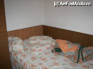 [P02] Patul din micuţa cameră a cabanei Diana din Munţii Bucegi.  » foto by bose
 - 
<span class="allrVoted glyphicon glyphicon-heart hidden" id="av455301"></span>
<a class="m-l-10 hidden" id="sv455301" onclick="voting_Foto_DelVot(,455301,15059)" role="button">șterge vot <span class="glyphicon glyphicon-remove"></span></a>
<a id="v9455301" class=" c-red"  onclick="voting_Foto_SetVot(455301)" role="button"><span class="glyphicon glyphicon-heart-empty"></span> <b>LIKE</b> = Votează poza</a> <img class="hidden"  id="f455301W9" src="/imagini/loader.gif" border="0" /><span class="AjErrMes hidden" id="e455301ErM"></span>