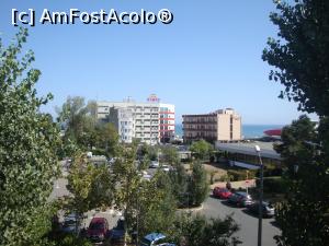 [P17] Marea se vedea din balconul camerei în care ne-am cazat.  » foto by Floryn81
 - 
<span class="allrVoted glyphicon glyphicon-heart hidden" id="av907635"></span>
<a class="m-l-10 hidden" id="sv907635" onclick="voting_Foto_DelVot(,907635,15158)" role="button">șterge vot <span class="glyphicon glyphicon-remove"></span></a>
<a id="v9907635" class=" c-red"  onclick="voting_Foto_SetVot(907635)" role="button"><span class="glyphicon glyphicon-heart-empty"></span> <b>LIKE</b> = Votează poza</a> <img class="hidden"  id="f907635W9" src="/imagini/loader.gif" border="0" /><span class="AjErrMes hidden" id="e907635ErM"></span>