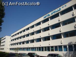 [P02] Hotelul Apollo - latura dinspre bulevard. Aici este amenajată o altă porţiune de parcare.  » foto by Floryn81
 - 
<span class="allrVoted glyphicon glyphicon-heart hidden" id="av907620"></span>
<a class="m-l-10 hidden" id="sv907620" onclick="voting_Foto_DelVot(,907620,15158)" role="button">șterge vot <span class="glyphicon glyphicon-remove"></span></a>
<a id="v9907620" class=" c-red"  onclick="voting_Foto_SetVot(907620)" role="button"><span class="glyphicon glyphicon-heart-empty"></span> <b>LIKE</b> = Votează poza</a> <img class="hidden"  id="f907620W9" src="/imagini/loader.gif" border="0" /><span class="AjErrMes hidden" id="e907620ErM"></span>