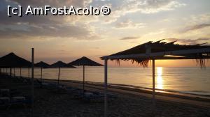 [P26] Rasarit - pe plaja Hotel Thermaikos » foto by Sebastian TM
 - 
<span class="allrVoted glyphicon glyphicon-heart hidden" id="av894460"></span>
<a class="m-l-10 hidden" id="sv894460" onclick="voting_Foto_DelVot(,894460,15198)" role="button">șterge vot <span class="glyphicon glyphicon-remove"></span></a>
<a id="v9894460" class=" c-red"  onclick="voting_Foto_SetVot(894460)" role="button"><span class="glyphicon glyphicon-heart-empty"></span> <b>LIKE</b> = Votează poza</a> <img class="hidden"  id="f894460W9" src="/imagini/loader.gif" border="0" /><span class="AjErrMes hidden" id="e894460ErM"></span>