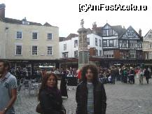 [P02] Anglia - Canterbury - Piata din fata portii Cetedralei Canterbury. » foto by popescu.borsa*
 - 
<span class="allrVoted glyphicon glyphicon-heart hidden" id="av166982"></span>
<a class="m-l-10 hidden" id="sv166982" onclick="voting_Foto_DelVot(,166982,15214)" role="button">șterge vot <span class="glyphicon glyphicon-remove"></span></a>
<a id="v9166982" class=" c-red"  onclick="voting_Foto_SetVot(166982)" role="button"><span class="glyphicon glyphicon-heart-empty"></span> <b>LIKE</b> = Votează poza</a> <img class="hidden"  id="f166982W9" src="/imagini/loader.gif" border="0" /><span class="AjErrMes hidden" id="e166982ErM"></span>