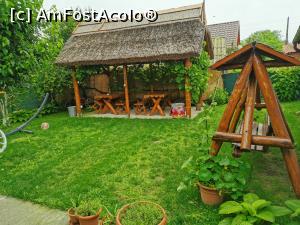 [P07] La foișor unde poți servi masa sau cafeaua. » foto by ux120338
 - 
<span class="allrVoted glyphicon glyphicon-heart hidden" id="av1232918"></span>
<a class="m-l-10 hidden" id="sv1232918" onclick="voting_Foto_DelVot(,1232918,15222)" role="button">șterge vot <span class="glyphicon glyphicon-remove"></span></a>
<a id="v91232918" class=" c-red"  onclick="voting_Foto_SetVot(1232918)" role="button"><span class="glyphicon glyphicon-heart-empty"></span> <b>LIKE</b> = Votează poza</a> <img class="hidden"  id="f1232918W9" src="/imagini/loader.gif" border="0" /><span class="AjErrMes hidden" id="e1232918ErM"></span>