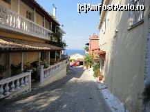 [P05] Straduta catre studio urca din dreptul intrarii in complex Delfinia pe colina » foto by turist_calatorescu*
 - 
<span class="allrVoted glyphicon glyphicon-heart hidden" id="av460611"></span>
<a class="m-l-10 hidden" id="sv460611" onclick="voting_Foto_DelVot(,460611,15224)" role="button">șterge vot <span class="glyphicon glyphicon-remove"></span></a>
<a id="v9460611" class=" c-red"  onclick="voting_Foto_SetVot(460611)" role="button"><span class="glyphicon glyphicon-heart-empty"></span> <b>LIKE</b> = Votează poza</a> <img class="hidden"  id="f460611W9" src="/imagini/loader.gif" border="0" /><span class="AjErrMes hidden" id="e460611ErM"></span>