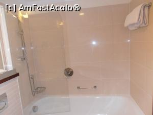 [P18] Apollo Hotel - superba baie » foto by sunflower
 - 
<span class="allrVoted glyphicon glyphicon-heart hidden" id="av890284"></span>
<a class="m-l-10 hidden" id="sv890284" onclick="voting_Foto_DelVot(,890284,15227)" role="button">șterge vot <span class="glyphicon glyphicon-remove"></span></a>
<a id="v9890284" class=" c-red"  onclick="voting_Foto_SetVot(890284)" role="button"><span class="glyphicon glyphicon-heart-empty"></span> <b>LIKE</b> = Votează poza</a> <img class="hidden"  id="f890284W9" src="/imagini/loader.gif" border="0" /><span class="AjErrMes hidden" id="e890284ErM"></span>