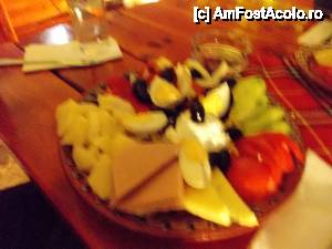 [P15] Restaurant Krasi - salata casei » foto by Dragoș_MD
 - 
<span class="allrVoted glyphicon glyphicon-heart hidden" id="av460829"></span>
<a class="m-l-10 hidden" id="sv460829" onclick="voting_Foto_DelVot(,460829,15231)" role="button">șterge vot <span class="glyphicon glyphicon-remove"></span></a>
<a id="v9460829" class=" c-red"  onclick="voting_Foto_SetVot(460829)" role="button"><span class="glyphicon glyphicon-heart-empty"></span> <b>LIKE</b> = Votează poza</a> <img class="hidden"  id="f460829W9" src="/imagini/loader.gif" border="0" /><span class="AjErrMes hidden" id="e460829ErM"></span>