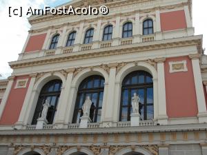 [P01] Musikverein » foto by RoxanaGRS
 - 
<span class="allrVoted glyphicon glyphicon-heart hidden" id="av906581"></span>
<a class="m-l-10 hidden" id="sv906581" onclick="voting_Foto_DelVot(,906581,15241)" role="button">șterge vot <span class="glyphicon glyphicon-remove"></span></a>
<a id="v9906581" class=" c-red"  onclick="voting_Foto_SetVot(906581)" role="button"><span class="glyphicon glyphicon-heart-empty"></span> <b>LIKE</b> = Votează poza</a> <img class="hidden"  id="f906581W9" src="/imagini/loader.gif" border="0" /><span class="AjErrMes hidden" id="e906581ErM"></span>