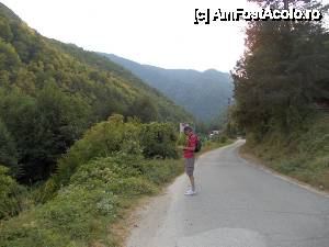 [P51] Devin - spre traseul ecoturistic Struiliţa - Kaleto - Lîcata / cum spuneam, pe aici drumul e destul de îngust și nu foarte neted » foto by Dragoș_MD
 - 
<span class="allrVoted glyphicon glyphicon-heart hidden" id="av464586"></span>
<a class="m-l-10 hidden" id="sv464586" onclick="voting_Foto_DelVot(,464586,15256)" role="button">șterge vot <span class="glyphicon glyphicon-remove"></span></a>
<a id="v9464586" class=" c-red"  onclick="voting_Foto_SetVot(464586)" role="button"><span class="glyphicon glyphicon-heart-empty"></span> <b>LIKE</b> = Votează poza</a> <img class="hidden"  id="f464586W9" src="/imagini/loader.gif" border="0" /><span class="AjErrMes hidden" id="e464586ErM"></span>