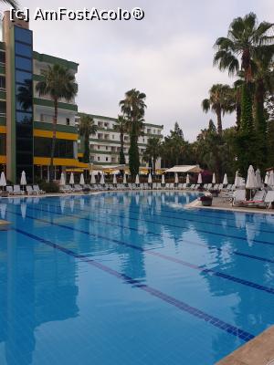 [P08] Una dintre cele 5 piscine pentru adulti si copii. » foto by calincheita
 - 
<span class="allrVoted glyphicon glyphicon-heart hidden" id="av1194266"></span>
<a class="m-l-10 hidden" id="sv1194266" onclick="voting_Foto_DelVot(,1194266,15280)" role="button">șterge vot <span class="glyphicon glyphicon-remove"></span></a>
<a id="v91194266" class=" c-red"  onclick="voting_Foto_SetVot(1194266)" role="button"><span class="glyphicon glyphicon-heart-empty"></span> <b>LIKE</b> = Votează poza</a> <img class="hidden"  id="f1194266W9" src="/imagini/loader.gif" border="0" /><span class="AjErrMes hidden" id="e1194266ErM"></span>
