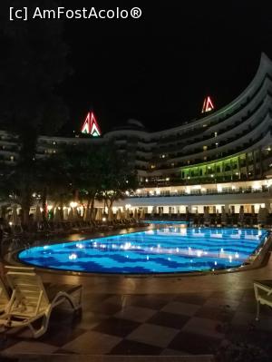[P01] Hotel noaptea » foto by diadiro
 - 
<span class="allrVoted glyphicon glyphicon-heart hidden" id="av1305225"></span>
<a class="m-l-10 hidden" id="sv1305225" onclick="voting_Foto_DelVot(,1305225,15280)" role="button">șterge vot <span class="glyphicon glyphicon-remove"></span></a>
<a id="v91305225" class=" c-red"  onclick="voting_Foto_SetVot(1305225)" role="button"><span class="glyphicon glyphicon-heart-empty"></span> <b>LIKE</b> = Votează poza</a> <img class="hidden"  id="f1305225W9" src="/imagini/loader.gif" border="0" /><span class="AjErrMes hidden" id="e1305225ErM"></span>