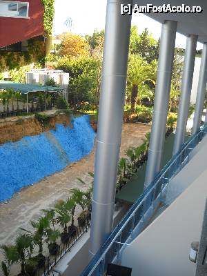 [P14] vedere din balcon spre receptia Delphin Botanik.  » foto by Andox
 - 
<span class="allrVoted glyphicon glyphicon-heart hidden" id="av507455"></span>
<a class="m-l-10 hidden" id="sv507455" onclick="voting_Foto_DelVot(,507455,15280)" role="button">șterge vot <span class="glyphicon glyphicon-remove"></span></a>
<a id="v9507455" class=" c-red"  onclick="voting_Foto_SetVot(507455)" role="button"><span class="glyphicon glyphicon-heart-empty"></span> <b>LIKE</b> = Votează poza</a> <img class="hidden"  id="f507455W9" src="/imagini/loader.gif" border="0" /><span class="AjErrMes hidden" id="e507455ErM"></span>