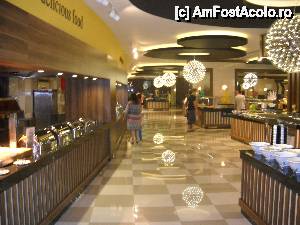 [P39] Restaurantul principal PLATIN » foto by Andox
 - 
<span class="allrVoted glyphicon glyphicon-heart hidden" id="av507498"></span>
<a class="m-l-10 hidden" id="sv507498" onclick="voting_Foto_DelVot(,507498,15280)" role="button">șterge vot <span class="glyphicon glyphicon-remove"></span></a>
<a id="v9507498" class=" c-red"  onclick="voting_Foto_SetVot(507498)" role="button"><span class="glyphicon glyphicon-heart-empty"></span> <b>LIKE</b> = Votează poza</a> <img class="hidden"  id="f507498W9" src="/imagini/loader.gif" border="0" /><span class="AjErrMes hidden" id="e507498ErM"></span>
