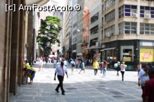 [P14] Sao Paulo, Rua Quinze de Novembro, pietonală » foto by mprofeanu
 - 
<span class="allrVoted glyphicon glyphicon-heart hidden" id="av1052705"></span>
<a class="m-l-10 hidden" id="sv1052705" onclick="voting_Foto_DelVot(,1052705,15313)" role="button">șterge vot <span class="glyphicon glyphicon-remove"></span></a>
<a id="v91052705" class=" c-red"  onclick="voting_Foto_SetVot(1052705)" role="button"><span class="glyphicon glyphicon-heart-empty"></span> <b>LIKE</b> = Votează poza</a> <img class="hidden"  id="f1052705W9" src="/imagini/loader.gif" border="0" /><span class="AjErrMes hidden" id="e1052705ErM"></span>