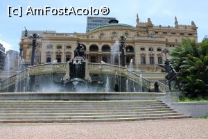 [P48] Sao Paulo, Fântâna Dorințelor și Monumento do Antonio Carlos Gomes, în spate Teatro Municipal » foto by mprofeanu
 - 
<span class="allrVoted glyphicon glyphicon-heart hidden" id="av1052739"></span>
<a class="m-l-10 hidden" id="sv1052739" onclick="voting_Foto_DelVot(,1052739,15313)" role="button">șterge vot <span class="glyphicon glyphicon-remove"></span></a>
<a id="v91052739" class=" c-red"  onclick="voting_Foto_SetVot(1052739)" role="button"><span class="glyphicon glyphicon-heart-empty"></span> <b>LIKE</b> = Votează poza</a> <img class="hidden"  id="f1052739W9" src="/imagini/loader.gif" border="0" /><span class="AjErrMes hidden" id="e1052739ErM"></span>