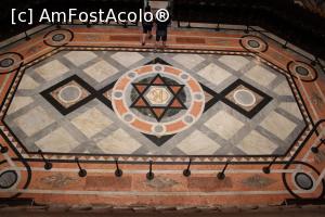 [P13] Santos, Museu do Cafe Brasileiro, Steaua lui David de pe podea văzută de la etaj » foto by mprofeanu
 - 
<span class="allrVoted glyphicon glyphicon-heart hidden" id="av1089291"></span>
<a class="m-l-10 hidden" id="sv1089291" onclick="voting_Foto_DelVot(,1089291,15313)" role="button">șterge vot <span class="glyphicon glyphicon-remove"></span></a>
<a id="v91089291" class=" c-red"  onclick="voting_Foto_SetVot(1089291)" role="button"><span class="glyphicon glyphicon-heart-empty"></span> <b>LIKE</b> = Votează poza</a> <img class="hidden"  id="f1089291W9" src="/imagini/loader.gif" border="0" /><span class="AjErrMes hidden" id="e1089291ErM"></span>
