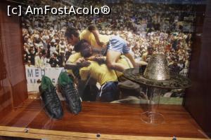 [P54] Santos, Museu Pelé, Estádio do Maracanã, noiembrie 1969, golul cu numărul 1.000 al lui Pelé aduce victoria echipei sale, FC Santos » foto by mprofeanu
 - 
<span class="allrVoted glyphicon glyphicon-heart hidden" id="av1089360"></span>
<a class="m-l-10 hidden" id="sv1089360" onclick="voting_Foto_DelVot(,1089360,15313)" role="button">șterge vot <span class="glyphicon glyphicon-remove"></span></a>
<a id="v91089360" class=" c-red"  onclick="voting_Foto_SetVot(1089360)" role="button"><span class="glyphicon glyphicon-heart-empty"></span> <b>LIKE</b> = Votează poza</a> <img class="hidden"  id="f1089360W9" src="/imagini/loader.gif" border="0" /><span class="AjErrMes hidden" id="e1089360ErM"></span>