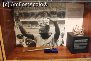 [P56] Santos, Museu Pelé, Regele fotbalului cu coroană și sceptru la 11 iulie 1971 » foto by mprofeanu
 - 
<span class="allrVoted glyphicon glyphicon-heart hidden" id="av1089362"></span>
<a class="m-l-10 hidden" id="sv1089362" onclick="voting_Foto_DelVot(,1089362,15313)" role="button">șterge vot <span class="glyphicon glyphicon-remove"></span></a>
<a id="v91089362" class=" c-red"  onclick="voting_Foto_SetVot(1089362)" role="button"><span class="glyphicon glyphicon-heart-empty"></span> <b>LIKE</b> = Votează poza</a> <img class="hidden"  id="f1089362W9" src="/imagini/loader.gif" border="0" /><span class="AjErrMes hidden" id="e1089362ErM"></span>