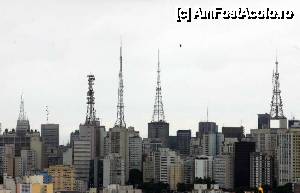 [P18] Avenida Paulista - Turnuri de telecomunicatii pe blocuri » foto by iib
 - 
<span class="allrVoted glyphicon glyphicon-heart hidden" id="av463961"></span>
<a class="m-l-10 hidden" id="sv463961" onclick="voting_Foto_DelVot(,463961,15313)" role="button">șterge vot <span class="glyphicon glyphicon-remove"></span></a>
<a id="v9463961" class=" c-red"  onclick="voting_Foto_SetVot(463961)" role="button"><span class="glyphicon glyphicon-heart-empty"></span> <b>LIKE</b> = Votează poza</a> <img class="hidden"  id="f463961W9" src="/imagini/loader.gif" border="0" /><span class="AjErrMes hidden" id="e463961ErM"></span>