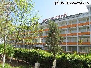 [P01] Hotel Belvedere. Menţionez că lampa tronconică relictă ce se vede este singura ce s-a mai păstrat, dar nu se mai aprinde...  » foto by Neptunus
 - 
<span class="allrVoted glyphicon glyphicon-heart hidden" id="av541079"></span>
<a class="m-l-10 hidden" id="sv541079" onclick="voting_Foto_DelVot(,541079,15344)" role="button">șterge vot <span class="glyphicon glyphicon-remove"></span></a>
<a id="v9541079" class=" c-red"  onclick="voting_Foto_SetVot(541079)" role="button"><span class="glyphicon glyphicon-heart-empty"></span> <b>LIKE</b> = Votează poza</a> <img class="hidden"  id="f541079W9" src="/imagini/loader.gif" border="0" /><span class="AjErrMes hidden" id="e541079ErM"></span>