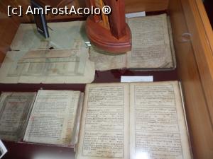 [P13] Documente vechi ale bisericii din comună.  » foto by Safta Radu
 - 
<span class="allrVoted glyphicon glyphicon-heart hidden" id="av995647"></span>
<a class="m-l-10 hidden" id="sv995647" onclick="voting_Foto_DelVot(,995647,15371)" role="button">șterge vot <span class="glyphicon glyphicon-remove"></span></a>
<a id="v9995647" class=" c-red"  onclick="voting_Foto_SetVot(995647)" role="button"><span class="glyphicon glyphicon-heart-empty"></span> <b>LIKE</b> = Votează poza</a> <img class="hidden"  id="f995647W9" src="/imagini/loader.gif" border="0" /><span class="AjErrMes hidden" id="e995647ErM"></span>
