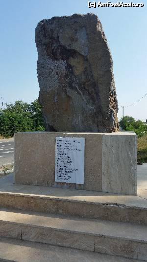 [P08] Multumiri acestor oameni inimosi care au facut posibila ridicarea monumentului » foto by sed
 - 
<span class="allrVoted glyphicon glyphicon-heart hidden" id="av677635"></span>
<a class="m-l-10 hidden" id="sv677635" onclick="voting_Foto_DelVot(,677635,15371)" role="button">șterge vot <span class="glyphicon glyphicon-remove"></span></a>
<a id="v9677635" class=" c-red"  onclick="voting_Foto_SetVot(677635)" role="button"><span class="glyphicon glyphicon-heart-empty"></span> <b>LIKE</b> = Votează poza</a> <img class="hidden"  id="f677635W9" src="/imagini/loader.gif" border="0" /><span class="AjErrMes hidden" id="e677635ErM"></span>