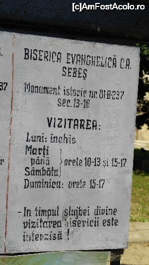 [P06] Ansamblul 'Biserica Evanghelică Fortificată' Sebeş - la intrare, informaţii utile.  » foto by bogumil
 - 
<span class="allrVoted glyphicon glyphicon-heart hidden" id="av699911"></span>
<a class="m-l-10 hidden" id="sv699911" onclick="voting_Foto_DelVot(,699911,15371)" role="button">șterge vot <span class="glyphicon glyphicon-remove"></span></a>
<a id="v9699911" class=" c-red"  onclick="voting_Foto_SetVot(699911)" role="button"><span class="glyphicon glyphicon-heart-empty"></span> <b>LIKE</b> = Votează poza</a> <img class="hidden"  id="f699911W9" src="/imagini/loader.gif" border="0" /><span class="AjErrMes hidden" id="e699911ErM"></span>
