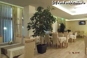 [P02] restaurantul hotelului » foto by aricel
 - 
<span class="allrVoted glyphicon glyphicon-heart hidden" id="av556767"></span>
<a class="m-l-10 hidden" id="sv556767" onclick="voting_Foto_DelVot(,556767,15390)" role="button">șterge vot <span class="glyphicon glyphicon-remove"></span></a>
<a id="v9556767" class=" c-red"  onclick="voting_Foto_SetVot(556767)" role="button"><span class="glyphicon glyphicon-heart-empty"></span> <b>LIKE</b> = Votează poza</a> <img class="hidden"  id="f556767W9" src="/imagini/loader.gif" border="0" /><span class="AjErrMes hidden" id="e556767ErM"></span>