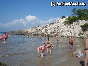 [P01] Plaja din fata hotelului Cala Font » foto by YMUL
 - 
<span class="allrVoted glyphicon glyphicon-heart hidden" id="av468033"></span>
<a class="m-l-10 hidden" id="sv468033" onclick="voting_Foto_DelVot(,468033,15405)" role="button">șterge vot <span class="glyphicon glyphicon-remove"></span></a>
<a id="v9468033" class=" c-red"  onclick="voting_Foto_SetVot(468033)" role="button"><span class="glyphicon glyphicon-heart-empty"></span> <b>LIKE</b> = Votează poza</a> <img class="hidden"  id="f468033W9" src="/imagini/loader.gif" border="0" /><span class="AjErrMes hidden" id="e468033ErM"></span>
