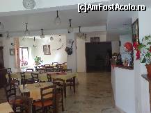 [P07] Restaurantul de jos- vedere de lângă recepţie, care se află la intrare.  » foto by tabache
 - 
<span class="allrVoted glyphicon glyphicon-heart hidden" id="av469559"></span>
<a class="m-l-10 hidden" id="sv469559" onclick="voting_Foto_DelVot(,469559,15445)" role="button">șterge vot <span class="glyphicon glyphicon-remove"></span></a>
<a id="v9469559" class=" c-red"  onclick="voting_Foto_SetVot(469559)" role="button"><span class="glyphicon glyphicon-heart-empty"></span> <b>LIKE</b> = Votează poza</a> <img class="hidden"  id="f469559W9" src="/imagini/loader.gif" border="0" /><span class="AjErrMes hidden" id="e469559ErM"></span>