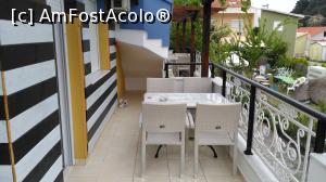 [P10] Terasa de la intrare in camera - lampa de pee jos a fost rezolvata imediat!  » foto by papone
 - 
<span class="allrVoted glyphicon glyphicon-heart hidden" id="av742800"></span>
<a class="m-l-10 hidden" id="sv742800" onclick="voting_Foto_DelVot(,742800,15447)" role="button">șterge vot <span class="glyphicon glyphicon-remove"></span></a>
<a id="v9742800" class=" c-red"  onclick="voting_Foto_SetVot(742800)" role="button"><span class="glyphicon glyphicon-heart-empty"></span> <b>LIKE</b> = Votează poza</a> <img class="hidden"  id="f742800W9" src="/imagini/loader.gif" border="0" /><span class="AjErrMes hidden" id="e742800ErM"></span>