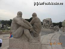 [P21] Oslo - Parcul sculpturilor Vigeland, grupuri statuare gigantice în jurul Monolitului.  » foto by iulianic
 - 
<span class="allrVoted glyphicon glyphicon-heart hidden" id="av470128"></span>
<a class="m-l-10 hidden" id="sv470128" onclick="voting_Foto_DelVot(,470128,15474)" role="button">șterge vot <span class="glyphicon glyphicon-remove"></span></a>
<a id="v9470128" class=" c-red"  onclick="voting_Foto_SetVot(470128)" role="button"><span class="glyphicon glyphicon-heart-empty"></span> <b>LIKE</b> = Votează poza</a> <img class="hidden"  id="f470128W9" src="/imagini/loader.gif" border="0" /><span class="AjErrMes hidden" id="e470128ErM"></span>