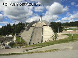 [P12] Trambulina Holmenkollen de pe unul din dealurile care înconjoară Oslo, Holmen.  » foto by Aurici
 - 
<span class="allrVoted glyphicon glyphicon-heart hidden" id="av794717"></span>
<a class="m-l-10 hidden" id="sv794717" onclick="voting_Foto_DelVot(,794717,15474)" role="button">șterge vot <span class="glyphicon glyphicon-remove"></span></a>
<a id="v9794717" class=" c-red"  onclick="voting_Foto_SetVot(794717)" role="button"><span class="glyphicon glyphicon-heart-empty"></span> <b>LIKE</b> = Votează poza</a> <img class="hidden"  id="f794717W9" src="/imagini/loader.gif" border="0" /><span class="AjErrMes hidden" id="e794717ErM"></span>