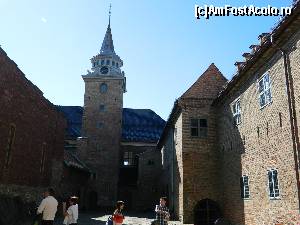 [P20] Castelul ce gazduieste muzee si biserica din complexul fortaretei Akershus, Oslo » foto by ileanaxperta*
 - 
<span class="allrVoted glyphicon glyphicon-heart hidden" id="av594450"></span>
<a class="m-l-10 hidden" id="sv594450" onclick="voting_Foto_DelVot(,594450,15474)" role="button">șterge vot <span class="glyphicon glyphicon-remove"></span></a>
<a id="v9594450" class=" c-red"  onclick="voting_Foto_SetVot(594450)" role="button"><span class="glyphicon glyphicon-heart-empty"></span> <b>LIKE</b> = Votează poza</a> <img class="hidden"  id="f594450W9" src="/imagini/loader.gif" border="0" /><span class="AjErrMes hidden" id="e594450ErM"></span>