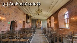 [P22] Biserica din castel este astazi principala biserica militara din Norvegia si poate fi folosita pentru celebrarea casatoriilor si a botezurilor de catre personalul militar sau civil din cadrul Fortelor Armate Norvegiene, insa tot aici sunt organizate si funeraliile regale. » foto by geani anto
 - 
<span class="allrVoted glyphicon glyphicon-heart hidden" id="av1347486"></span>
<a class="m-l-10 hidden" id="sv1347486" onclick="voting_Foto_DelVot(,1347486,15474)" role="button">șterge vot <span class="glyphicon glyphicon-remove"></span></a>
<a id="v91347486" class=" c-red"  onclick="voting_Foto_SetVot(1347486)" role="button"><span class="glyphicon glyphicon-heart-empty"></span> <b>LIKE</b> = Votează poza</a> <img class="hidden"  id="f1347486W9" src="/imagini/loader.gif" border="0" /><span class="AjErrMes hidden" id="e1347486ErM"></span>